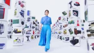 ZAZA CMのシーン5（00:06）
