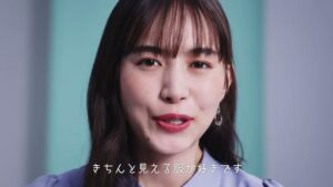 オンワード樫山 CMのシーン1（00:00）