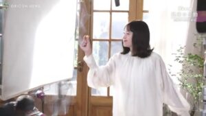 健康のど飴 CMのシーン5（02:17）