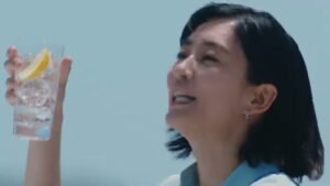 氷結 CMのシーン2（00:05）