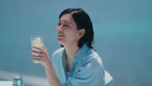 氷結 CMのシーン5（00:20）