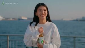 生茶 CMのシーン9（04:45）