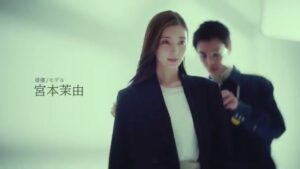 サーフビバレッジ CMのシーン2（00:03）