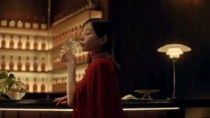 メーカーズマーク CMのシーン8（00:22）