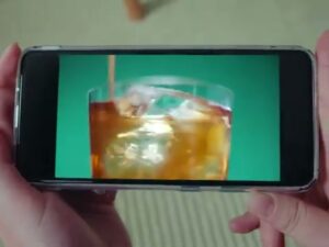 鏡月 CMのシーン7（00:19）
