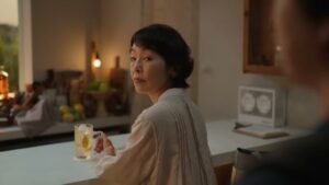 サントリー CMのシーン3（00:06）