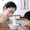 CM画像：カスピ海ヨーグルト 「ねばりのチカラをカラダのチカラに」篇