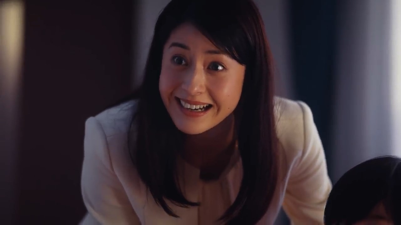 アマゾンジャパン CM Echo 「バースデー」篇