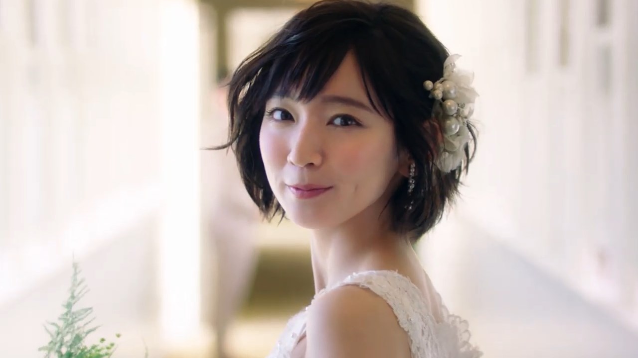 アールイズ・ウエディング CM 「愛するみんなと行く。」篇
