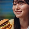 CM画像：「明日も 笑おう あの頃も今も」篇