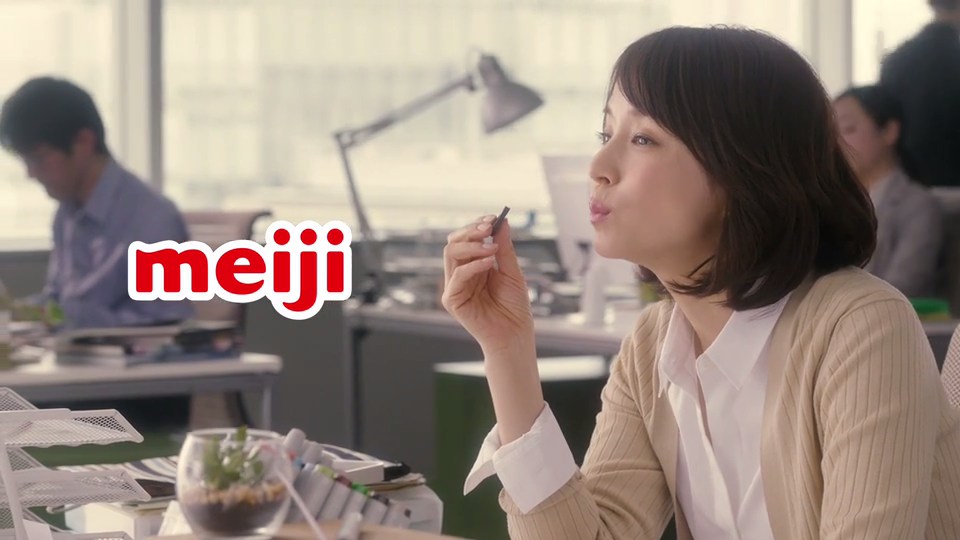 明治 CM カカオは大人を救う。「血圧」篇・「コレステロール」篇