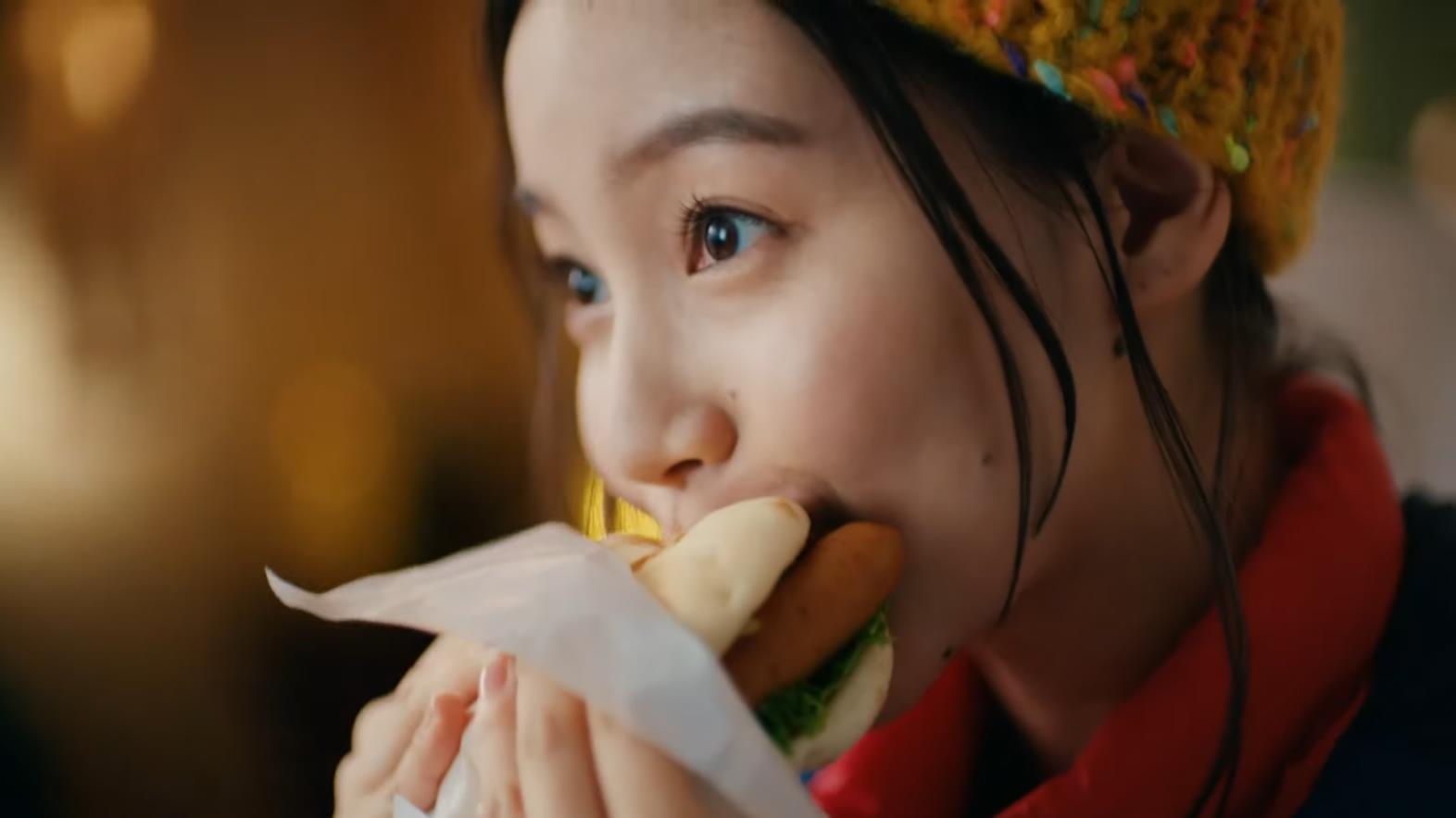 モスフードサービス CM 「食べたら気分はアウトドア」篇