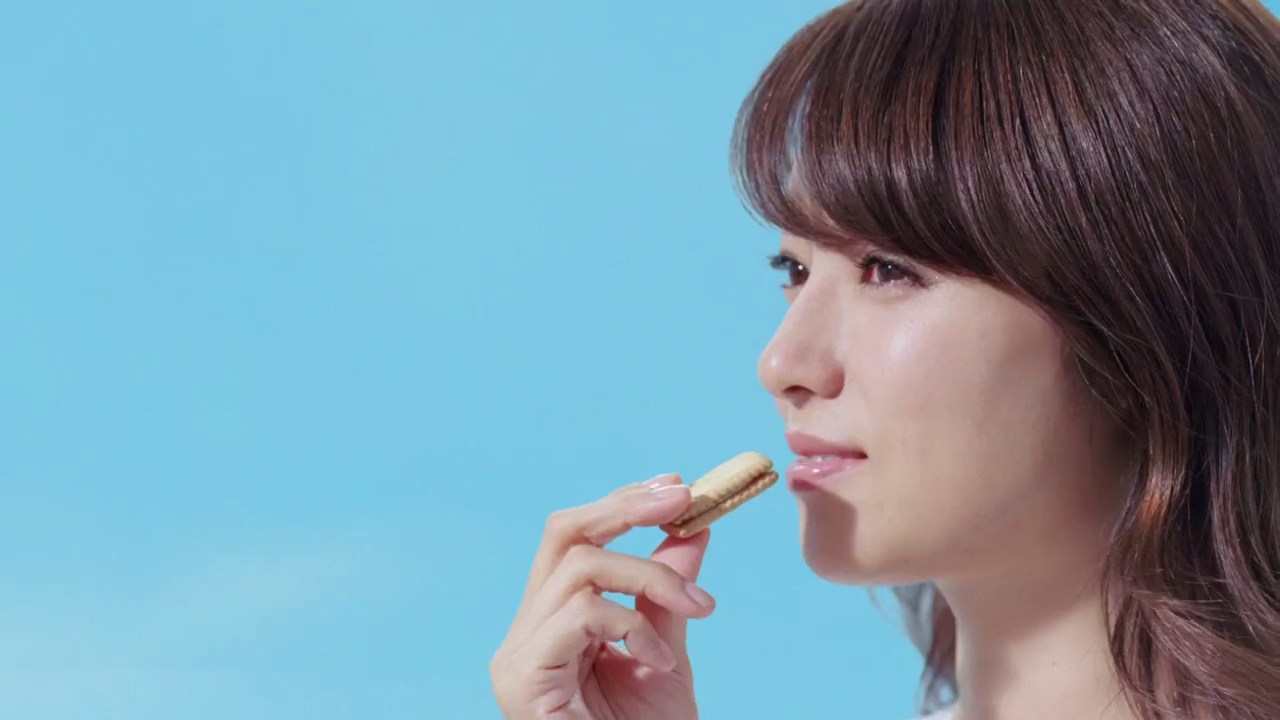 江崎グリコ CM 「ずっと味方」篇「ビスコでもうひとがんばり」篇ほか
