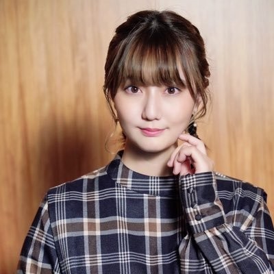 新井愛瞳