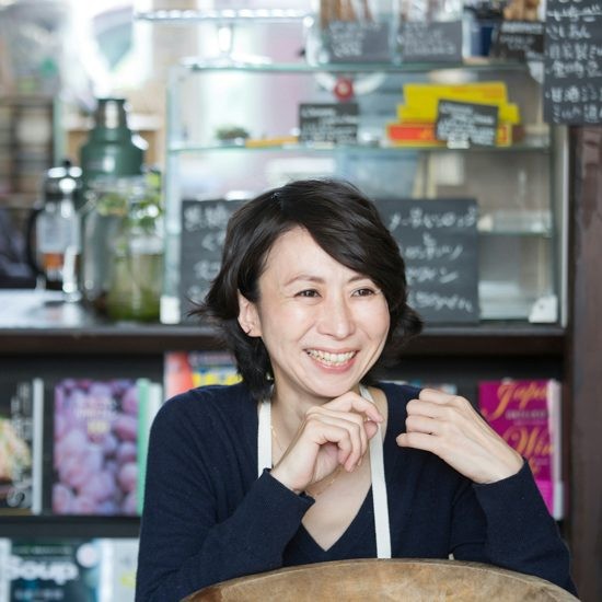 真藤舞衣子
