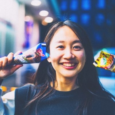 丹由美子